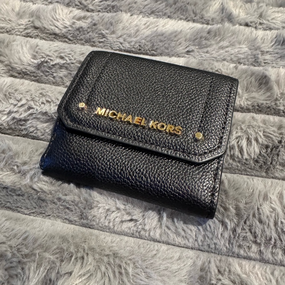 Michael Kors Textured Trifold Wallet